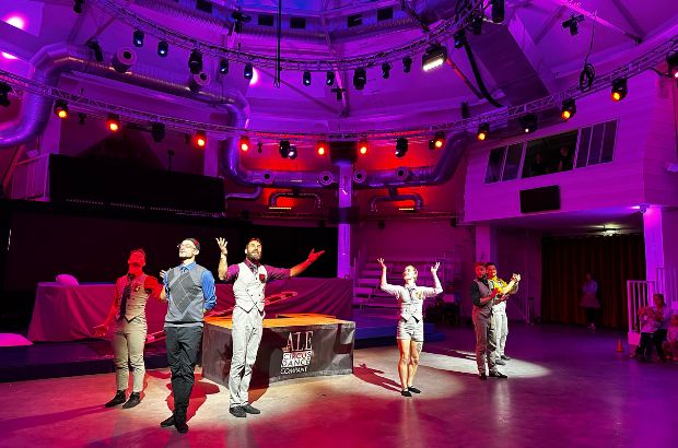 obrazek do 🌟 CYRK – SERCE WEEKENDU Ferie z pomysłem